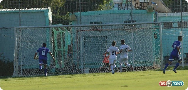 הכדור של בלילטי ברשת (עודד חסין)